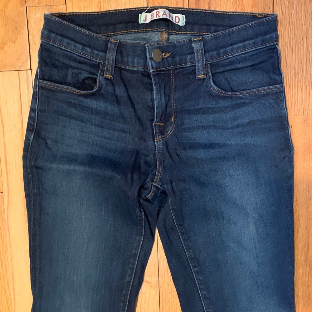 JBRAND DARK WASH JEANS